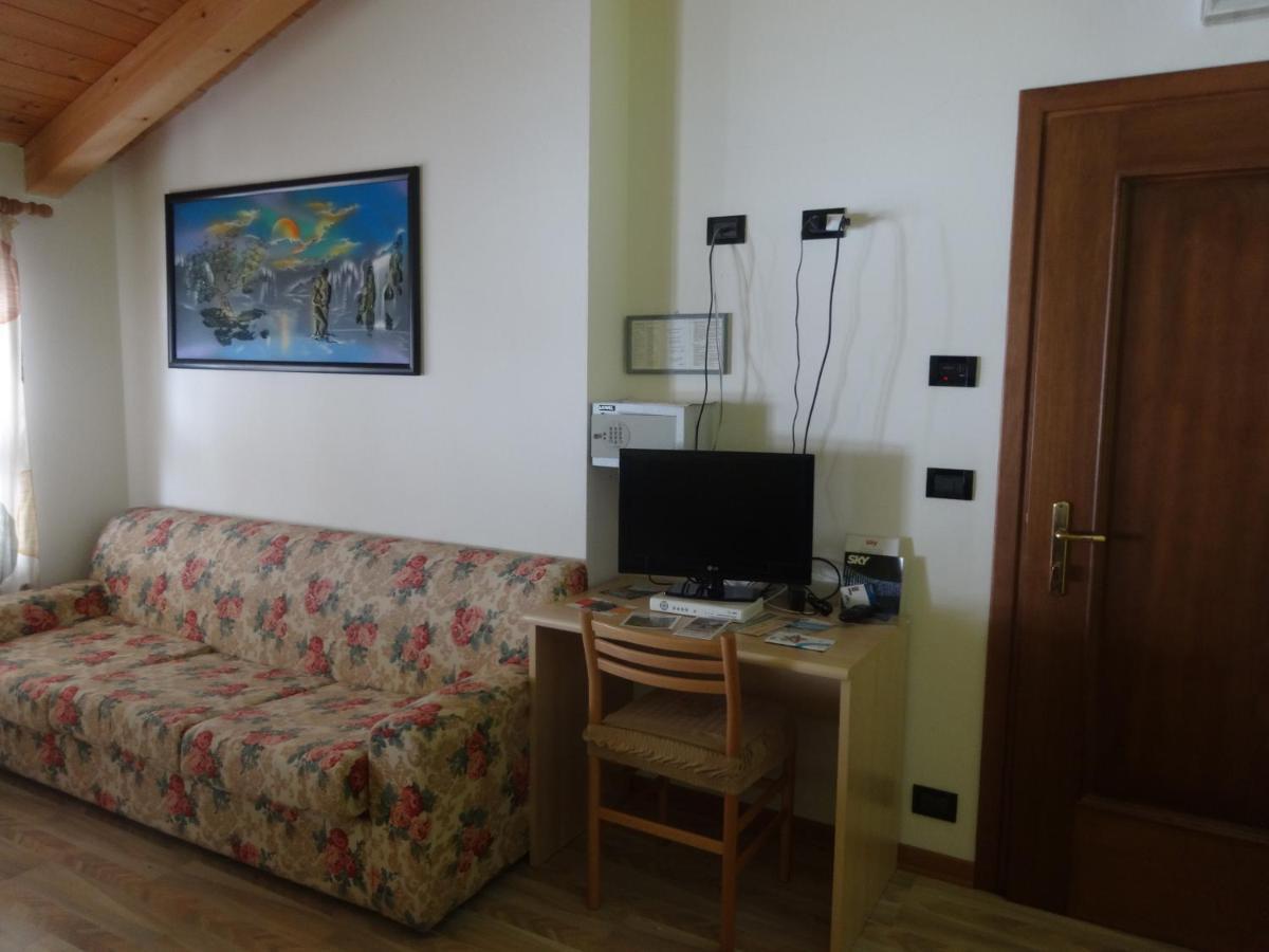 Hotel Genzianella Presenaio Εξωτερικό φωτογραφία